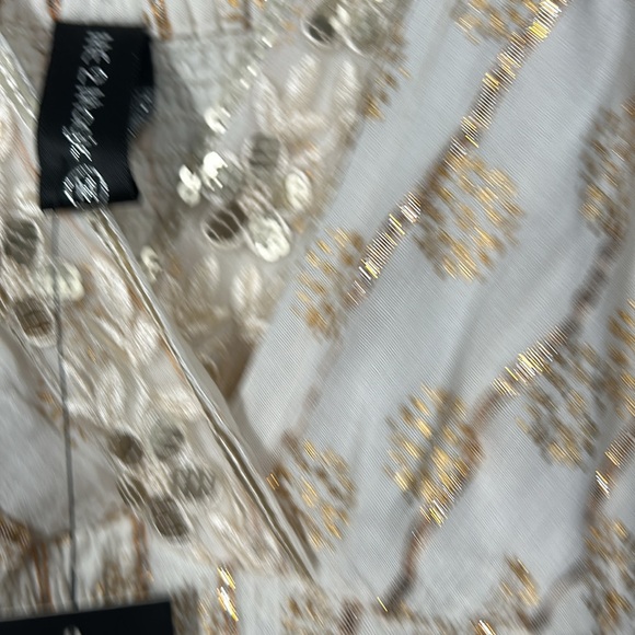 Me 2 Magic Cream over Gold Print V-neck Ruched Back Layered Skirt Maxi Dress M - Picture 13 of 17